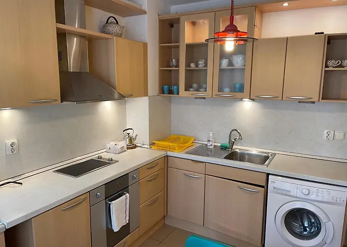 Cozy Place Renovated 2022 アパート